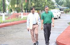 नेरिवालम गैलरी छवि